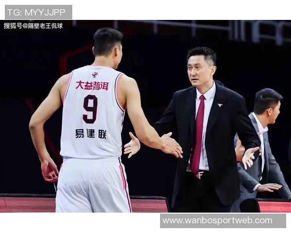 普尔期待费尔斯在新赛季展现潜力成长需要时间的积累与沉淀 普尔期待费尔斯在新赛季展现潜力成长需要时间的积累与沉淀