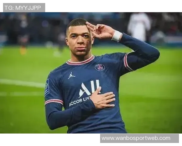 姆巴佩弟弟法甲崭露头角8场3球助球队紧追榜首庆祝动作致敬哥哥