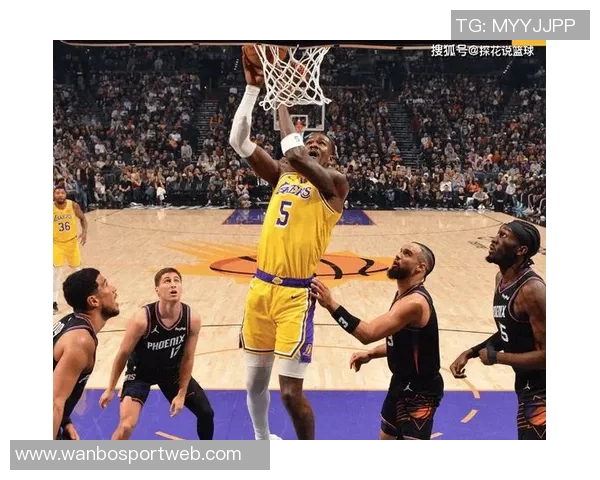 狄龙超远助攻阿伦上反篮湖人紧急喊停恶人空接瞬间 狄龙超远助攻阿伦上反篮湖人紧急喊停恶人空接瞬间