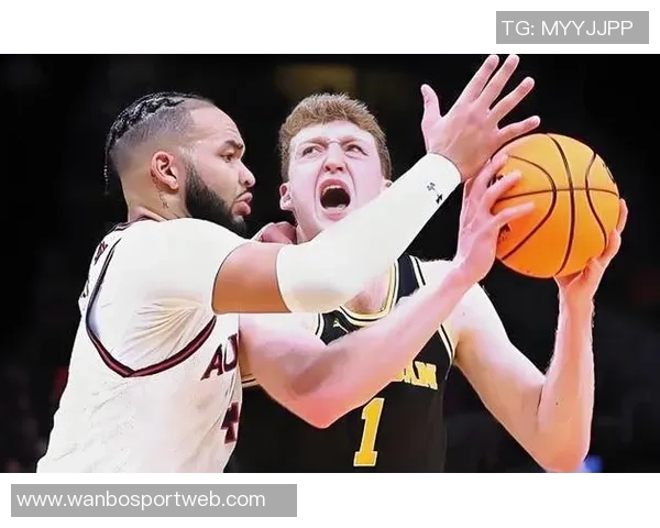 沃尔夫表现出色27号秀在比赛中砍下17分9篮板3助攻助力篮网取胜