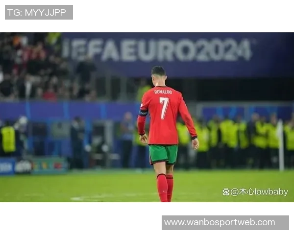 马丁内斯称赞C罗态度决定国家队主力地位30场比赛贡献25球彰显重要性